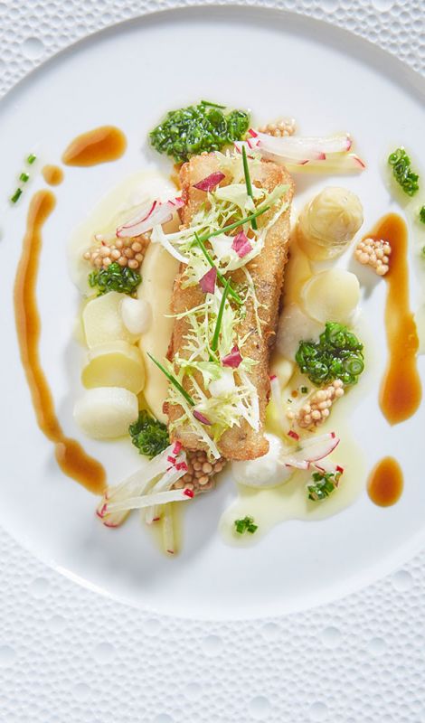 Speise mit Spargel aus dem Restaurant Reiler Hof